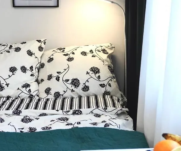 Green Park Downtown شقة وارسو