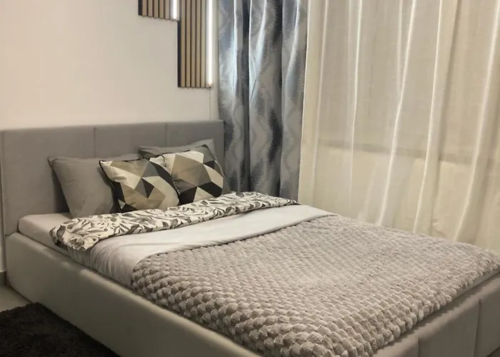 Green Park Downtown * وارسو